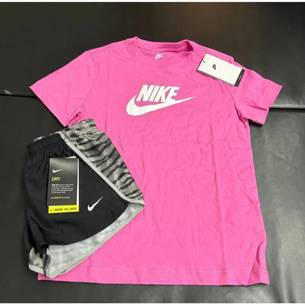 NWT Nike Athletic Set Girls Youth Size Small